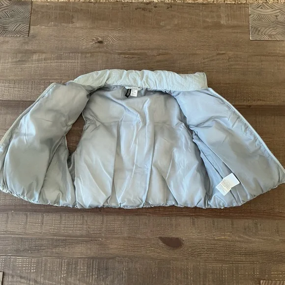 H&M Light Gray Cropped Jacket Vest Women’s Medium - Picture 5 of 10